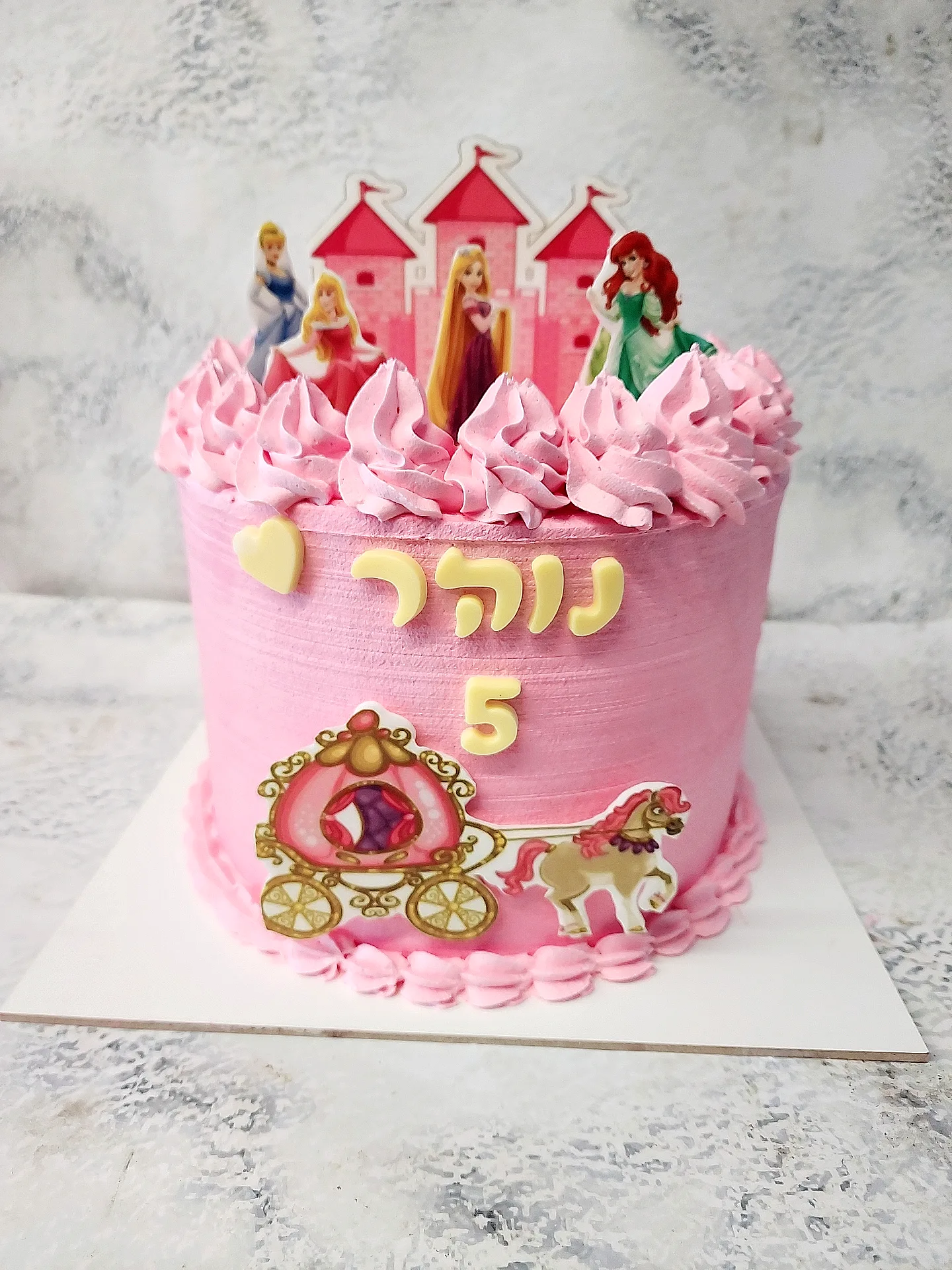 עוגה מעוצבת נסיכות — תמונה 2